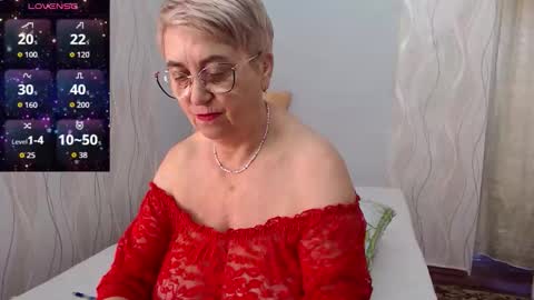 Snapshot of madammargaret chatting on 09/26/25, 08:40 Margaret online show from 09/26/25, 08:40