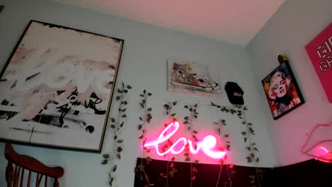 Snapshot of maddi_avalon chatting on 02/26/25, 12:47 Maddi Avalon online show from 02/26/25, 12:47