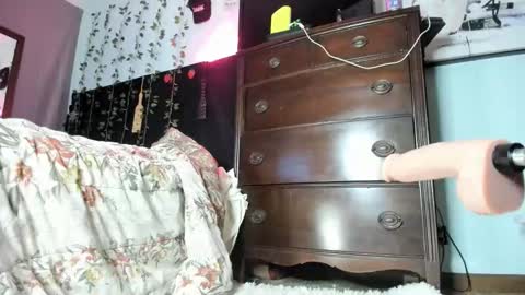 Snapshot of maddi_avalon chatting on 02/19/26, 01:07 Maddi Avalon online show from 02/19/26, 01:07