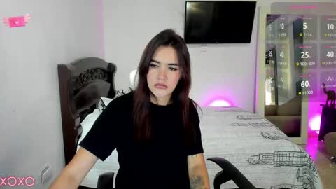 Snapshot of maddie_foxx chatting on 03/25/26, 04:13 Maddie online show from 03/25/26, 04:13