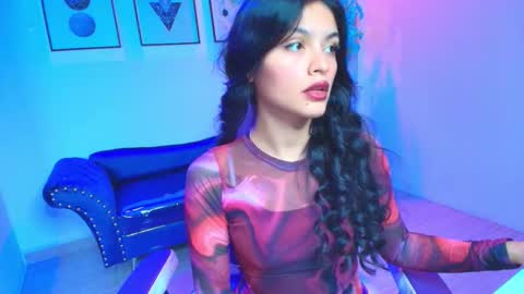 maddie_t18 online show from 03/25/26, 11:49