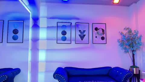 maddie_t18 online show from 03/31/26, 11:32