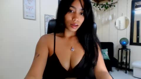 maddie_thompsonn online show from 10/24/25, 04:42