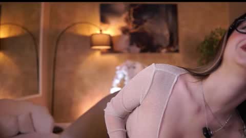 Maddie online show from 12/14/25, 09:58