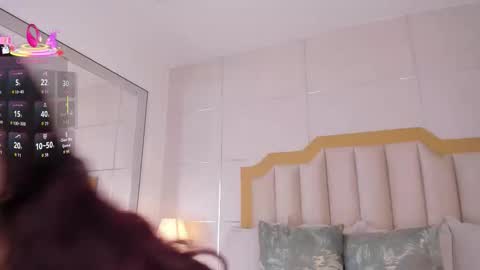    online show from 10/05/25, 07:34