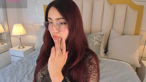    online show from 11/30/25, 08:35