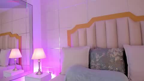    online show from 12/14/25, 06:56