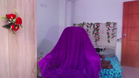 maddiie and clyde online show from 10/09/25, 04:27