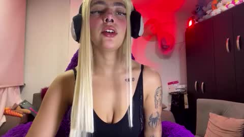 Snapshot of maddiiebrooks chatting on 03/17/26, 11:52 Maddie online show from 03/17/26, 11:52