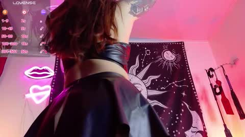 Snapshot of maddilust chatting on 02/20/26, 02:17 Miss Lust online show from 02/20/26, 02:17