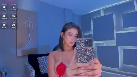 Snapshot of maddisonlowe chatting on 04/24/26, 08:00 Maddison online show from 04/24/26, 08:00
