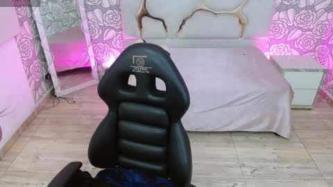 maddisson_tay online show from 05/22/26, 12:00