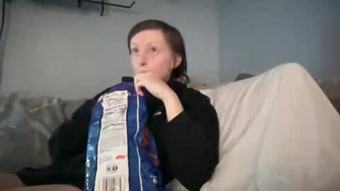 Snapshot of maddlips chatting on 12/16/25, 10:15 Rat Boy online show from 12/16/25, 10:15