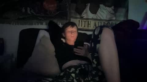 Snapshot of maddlips chatting on 01/15/26, 01:21 Rat Boy online show from 01/15/26, 01:21