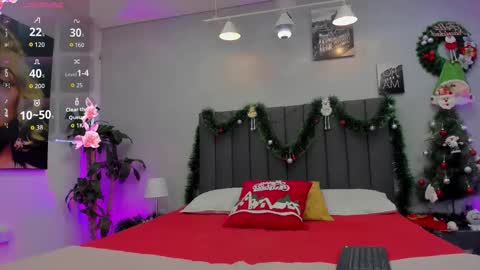 Maddy Moon  online show from 12/18/25, 03:56