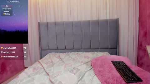 Maddy Please help me with your thumbs up its important online show from 12/24/24, 12:00