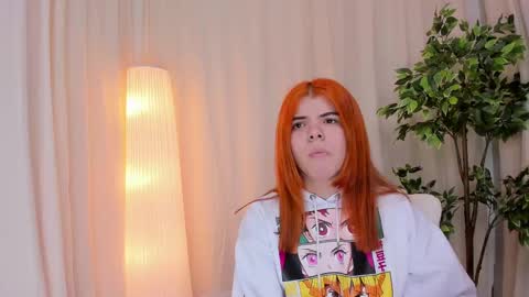 Maddy Please help me with your thumbs up its important online show from 02/17/25, 09:56