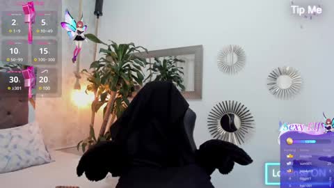 Maddy online show from 01/23/25, 02:33
