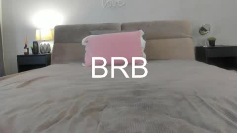 Snapshot of maddy_midnight chatting on 11/14/25, 06:45 maddy_midnight online show from 11/14/25, 06:45