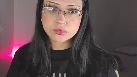   Please followme and rate me your thumbs up online show from 12/16/25, 10:26