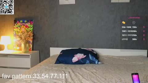 Kate online show from 03/30/26, 12:00