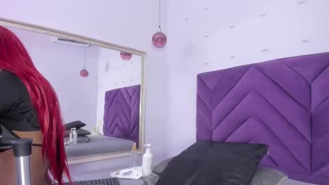 maddyjohnsonn online show from 10/21/25, 03:40