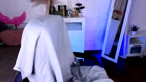Maddy online show from 06/06/26, 02:33