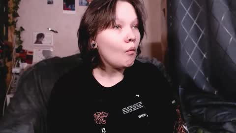 Snapshot of madeintheabyss chatting on 11/19/25, 03:01 Your cyber girl Ava online show from 11/19/25, 03:01