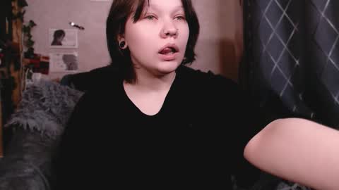 Snapshot of madeintheabyss chatting on 11/20/25, 05:12 Your cyber girl Ava online show from 11/20/25, 05:12