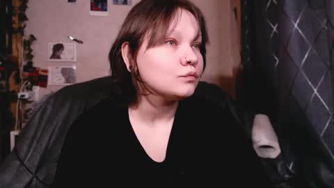 Snapshot of madeintheabyss chatting on 11/28/25, 02:53 Your cyber girl Ava online show from 11/28/25, 02:53