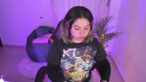 Snapshot of madelaine_taylor chatting on 01/22/25, 10:07 madelaine_taylor online show from 01/22/25, 10:07