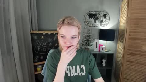 madelaines online show from 12/23/25, 08:45