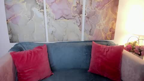 madelaines online show from 01/11/26, 09:14