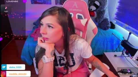 Snapshot of madeleine_shinobi chatting on 01/15/25, 08:37 Emily Only Fans online show from 01/15/25, 08:37