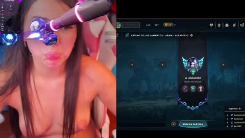 Snapshot of madeleine_shinobi chatting on 01/22/25, 02:48 Emily Only Fans online show from 01/22/25, 02:48