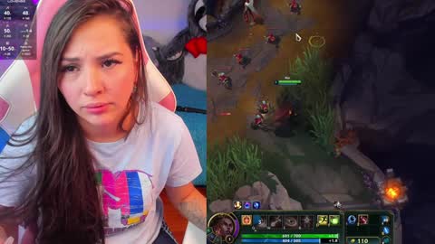 Snapshot of madeleine_shinobi chatting on 01/24/25, 01:45 Emily Only Fans online show from 01/24/25, 01:45