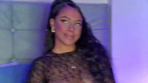 madeleinxxx_ online show from 12/29/24, 05:53