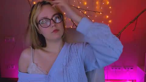 Madeline online show from 02/25/26, 08:07