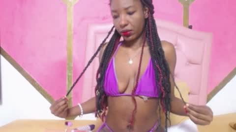 Madeline online show from 11/21/25, 12:15