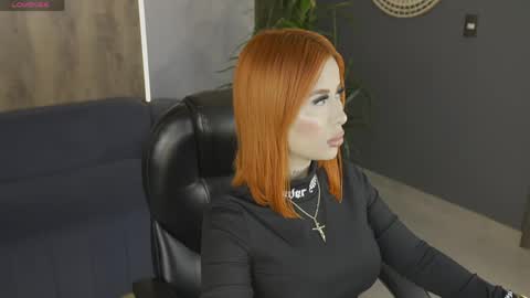Snapshot of madelinefox_ chatting on 05/14/26, 09:38 Madeline online show from 05/14/26, 09:38