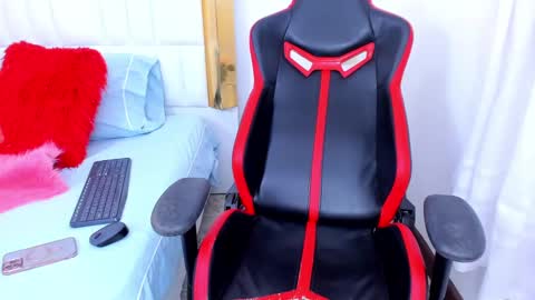 Madeline online show from 01/11/25, 05:31