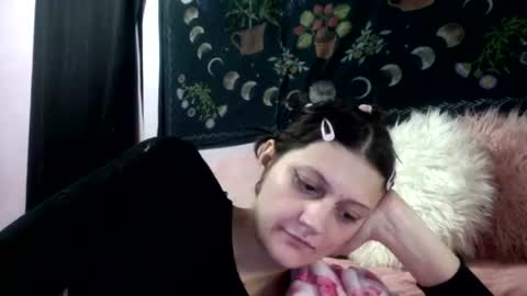 Snapshot of madelinevalentine chatting on 03/01/26, 09:11 madeline online show from 03/01/26, 09:11