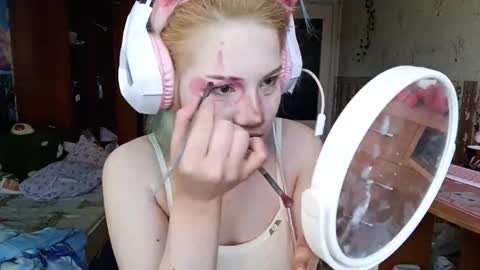 Snapshot of madgezari chatting on 02/21/26, 07:09 Alice Kaneki online show from 02/21/26, 07:09