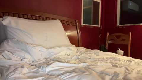 madibaby999 online show from 11/19/25, 01:16