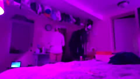 Madie Ray online show from 09/18/25, 06:26