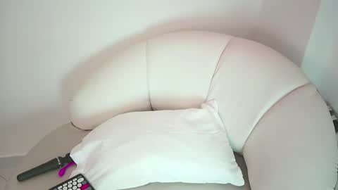 Snapshot of madii_smith chatting on 10/08/25, 01:20 Madison Smith online show from 10/08/25, 01:20