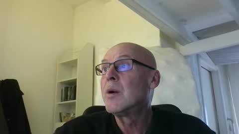 madio1187940 online show from 12/03/25, 01:31