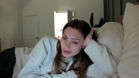 Snapshot of madirose69 chatting on 02/05/26, 06:45 mari rose online show from 02/05/26, 06:45