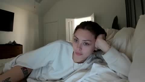 Snapshot of madirose69 chatting on 02/09/26, 06:45 mari rose online show from 02/09/26, 06:45