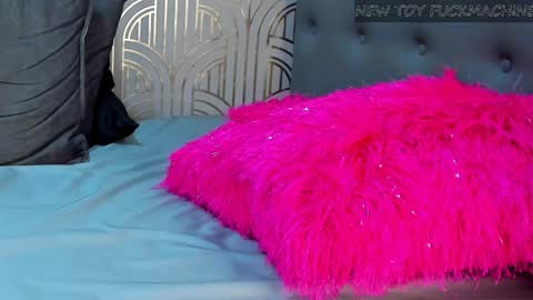   online show from 03/12/25, 04:30